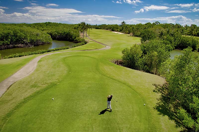 2 Mirage Championship Golf